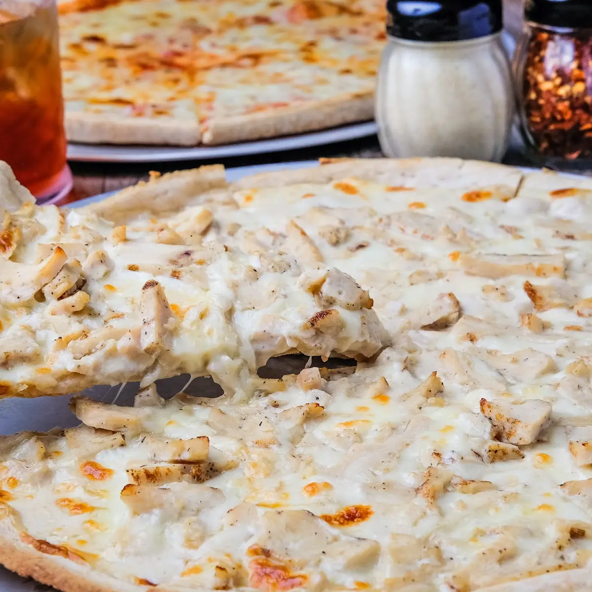 Chicken Alfredo Pizza 1