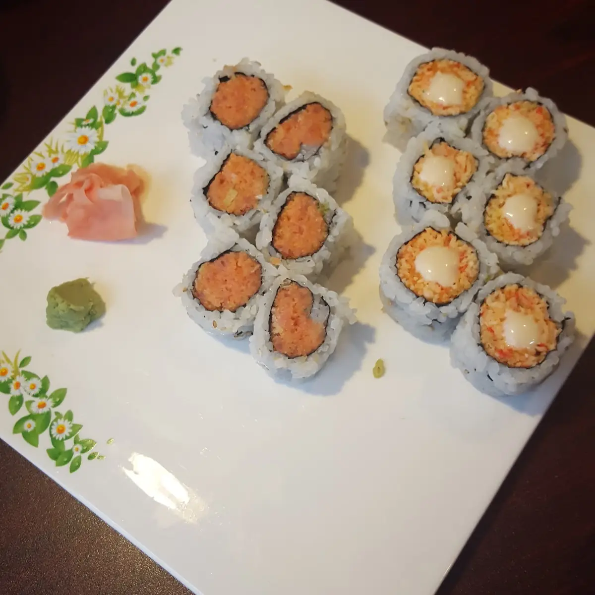 Spicy Salmon Roll