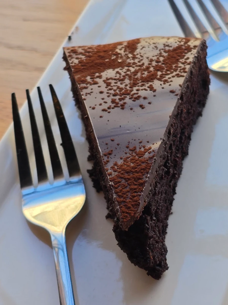 Vegan Olive Oil Cake