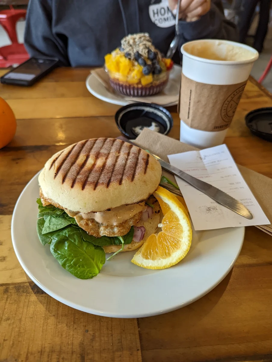 Bom Breakfast Sandwich