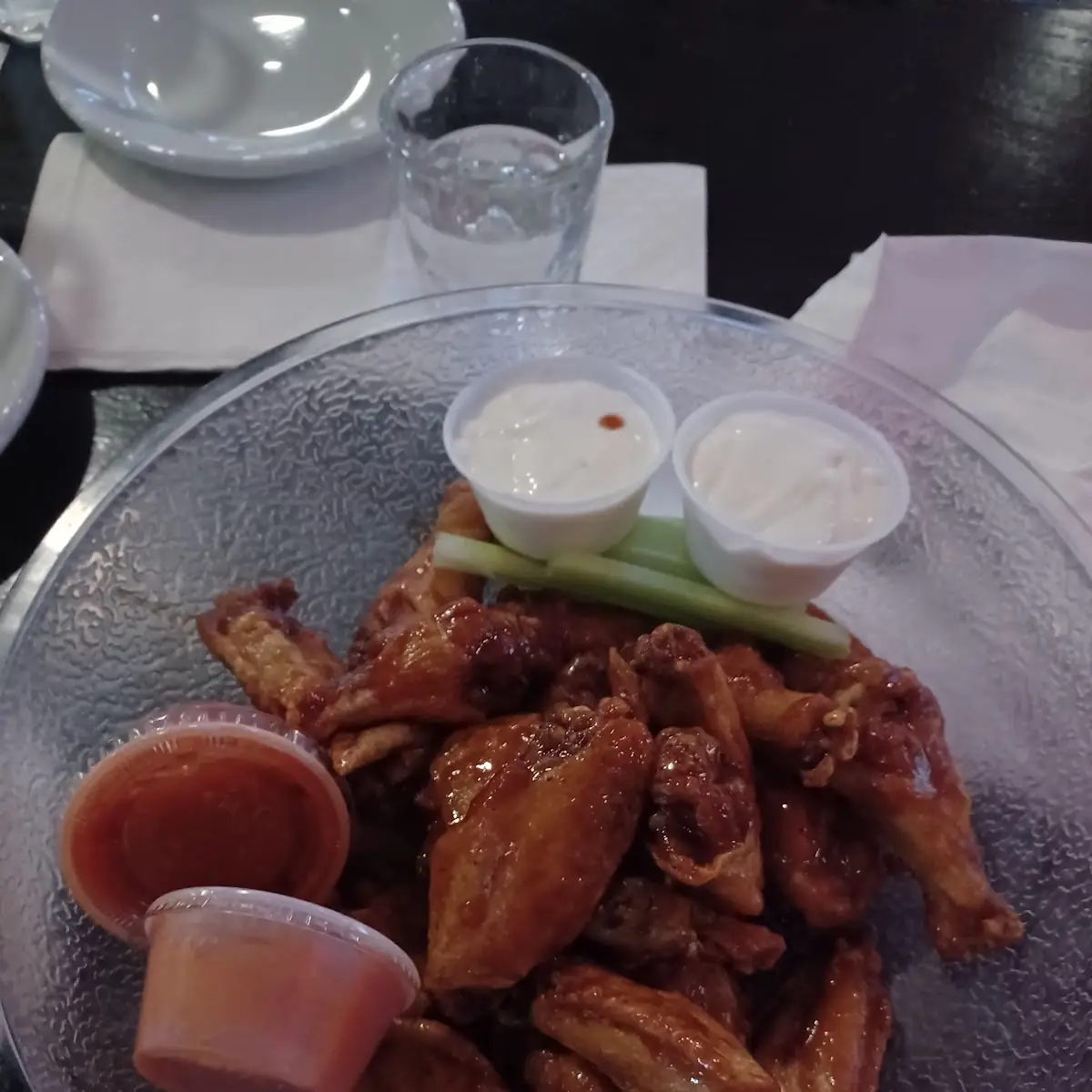 Garlic Buffalo Chicken Wings