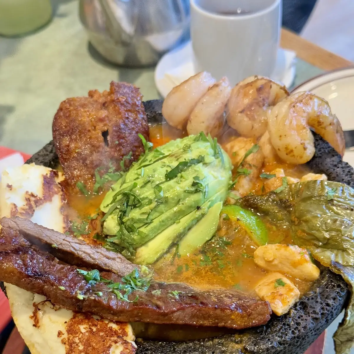 Molcajete Mar & Tierra