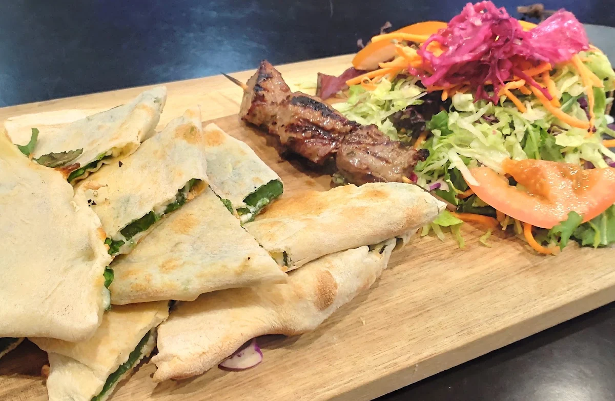 Spicy Chicken Pide
