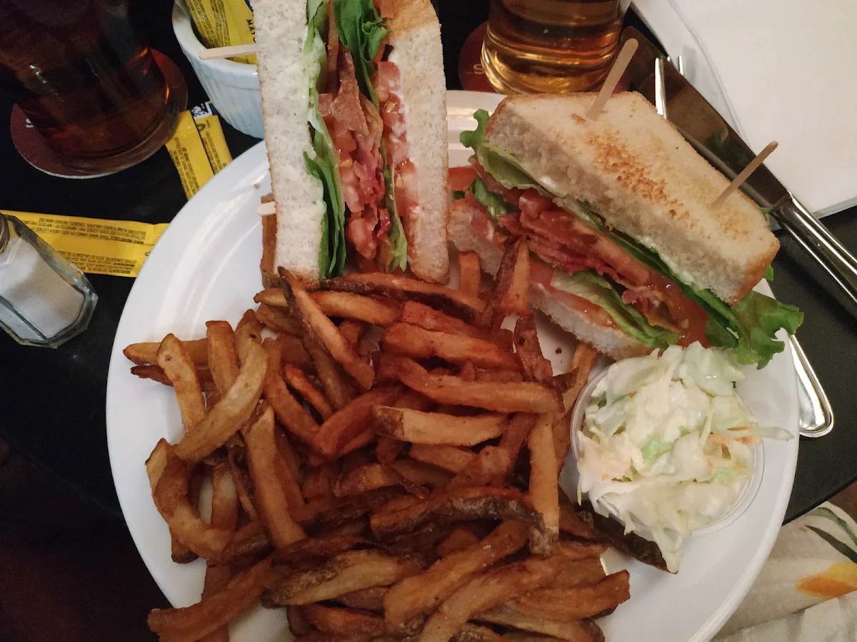 blt, Hurley's Irish Pub