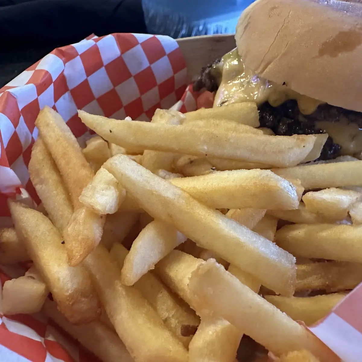 Classic Cheeseburger