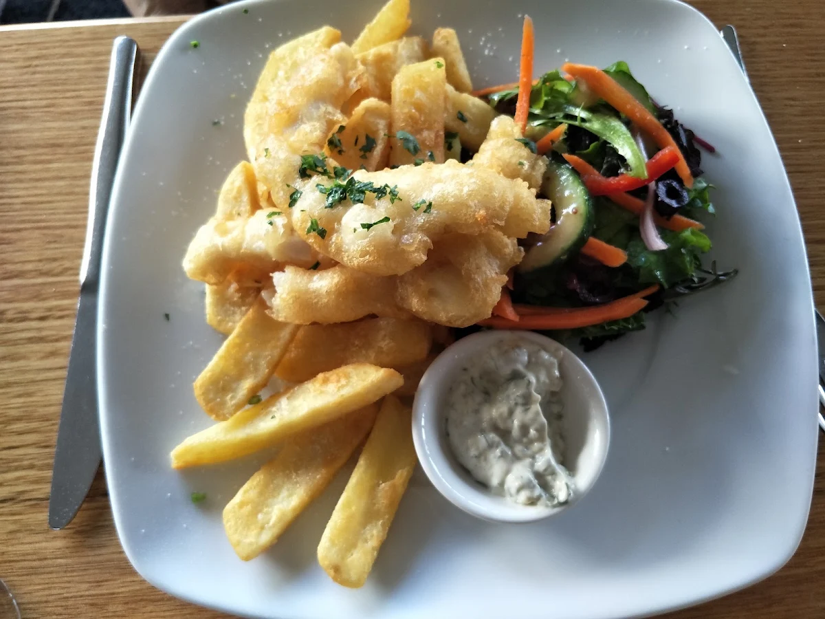 Beer Battered Flathead with Chips, Cape Tavern