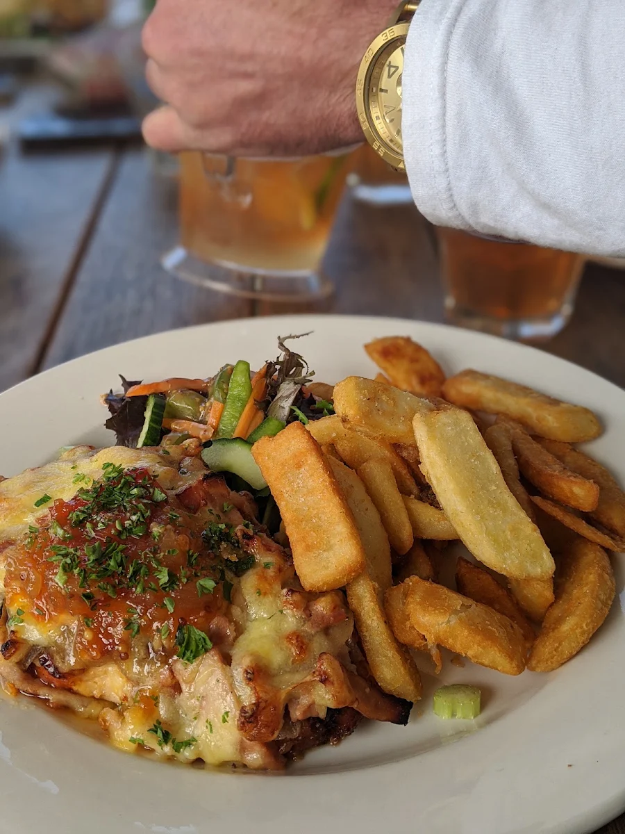 Ploughman's Parmigiana, Cape Tavern