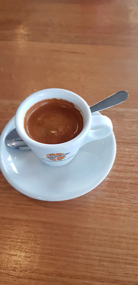 Short Black Coffee, Cape Tavern