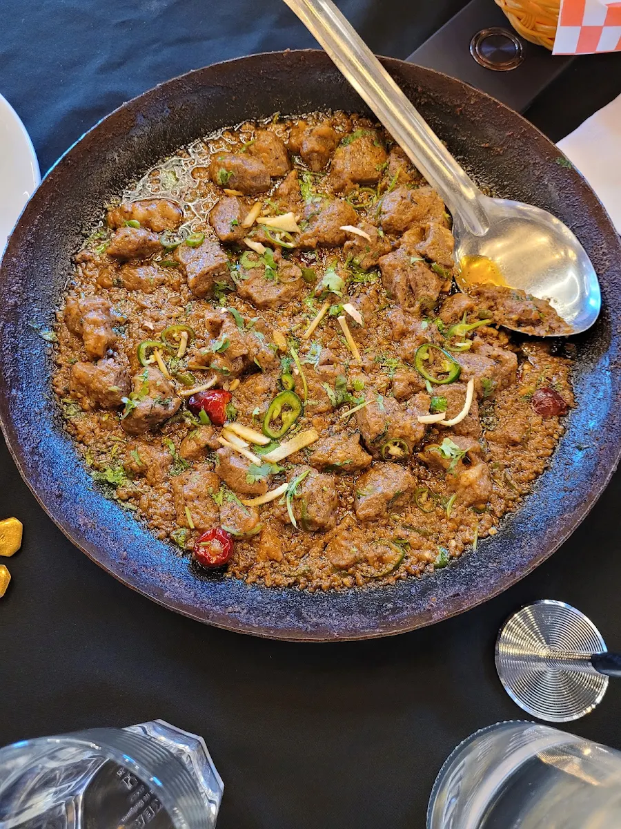 1 2kg Chicken Karahi, Butt Karahi Restaurant & Banquet Hall