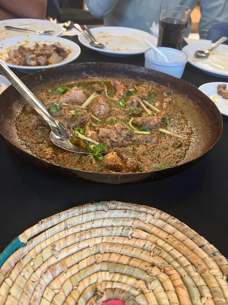 Chicken Karahi 1 kg, Butt Karahi Restaurant & Banquet Hall