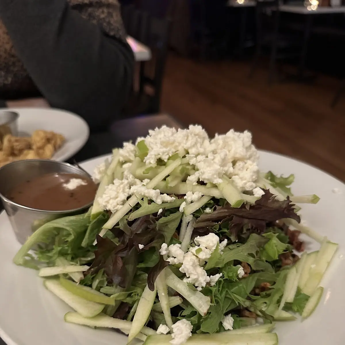 Apple-Pecan Salad