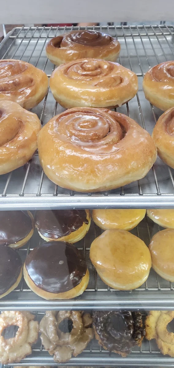 Large Cinnamon Rolls