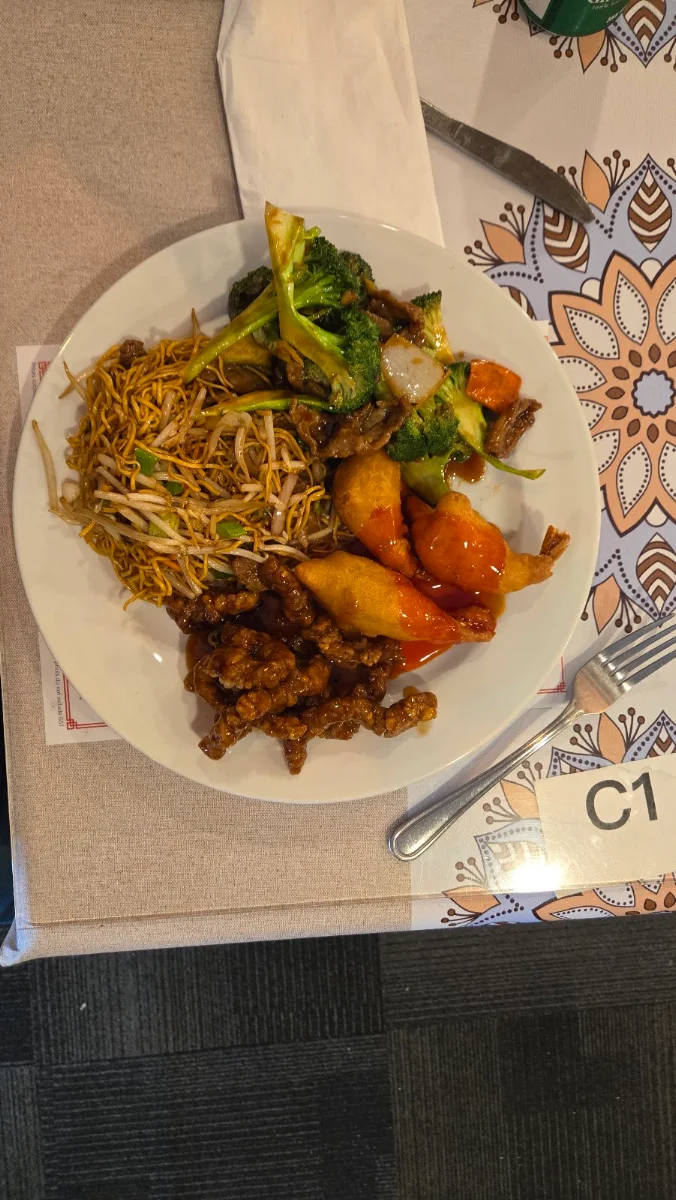 BBQ Park Chow Mein