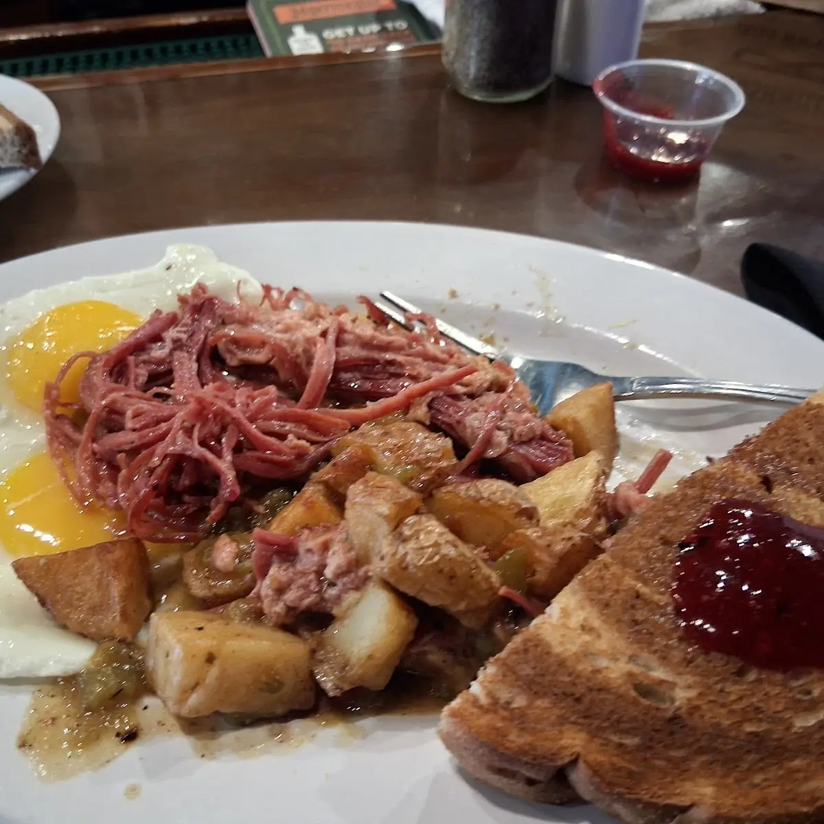 Corned Beef Hash & Eggs