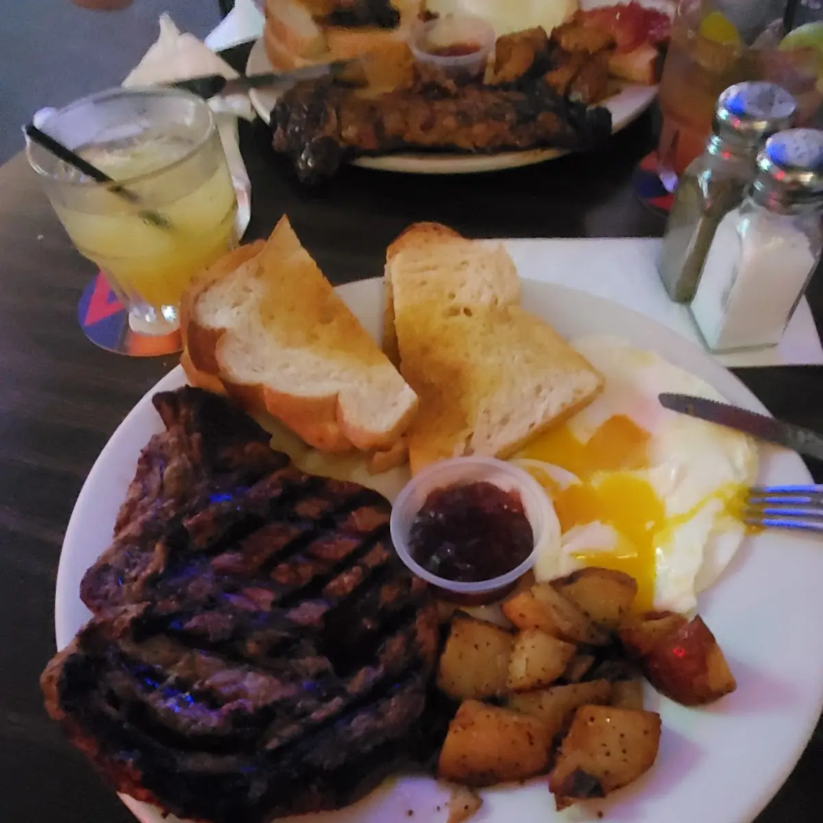 Rid-Eye Steak'n Eggs & Tater Tots