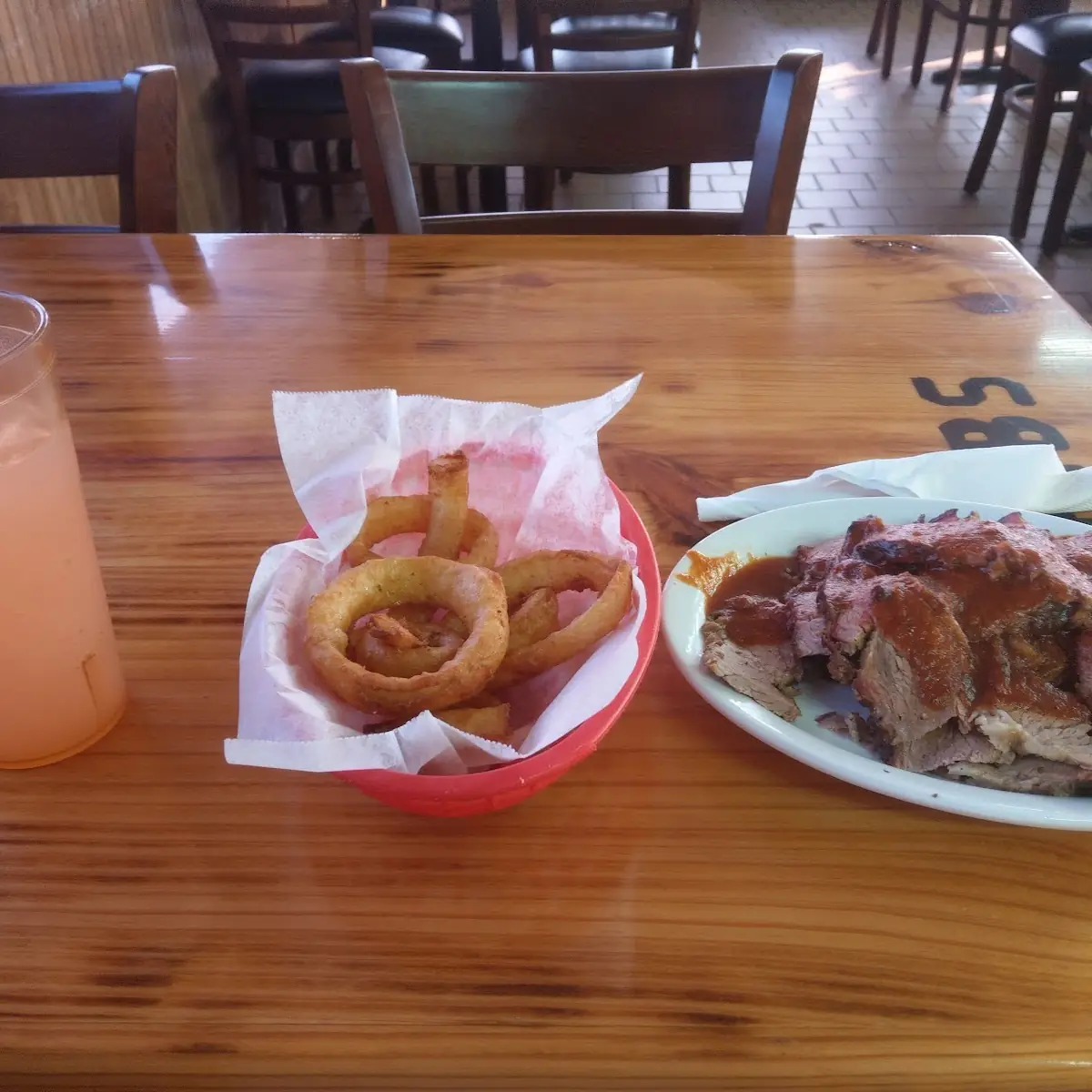 One Pound Brisket w Light Sauce and Onion Rings