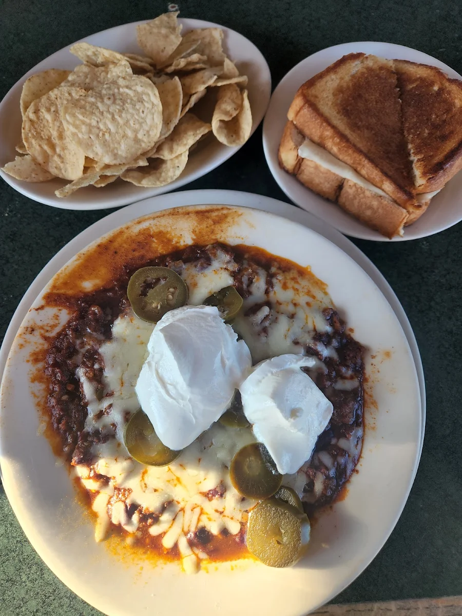 Chili & Grilled Cheese