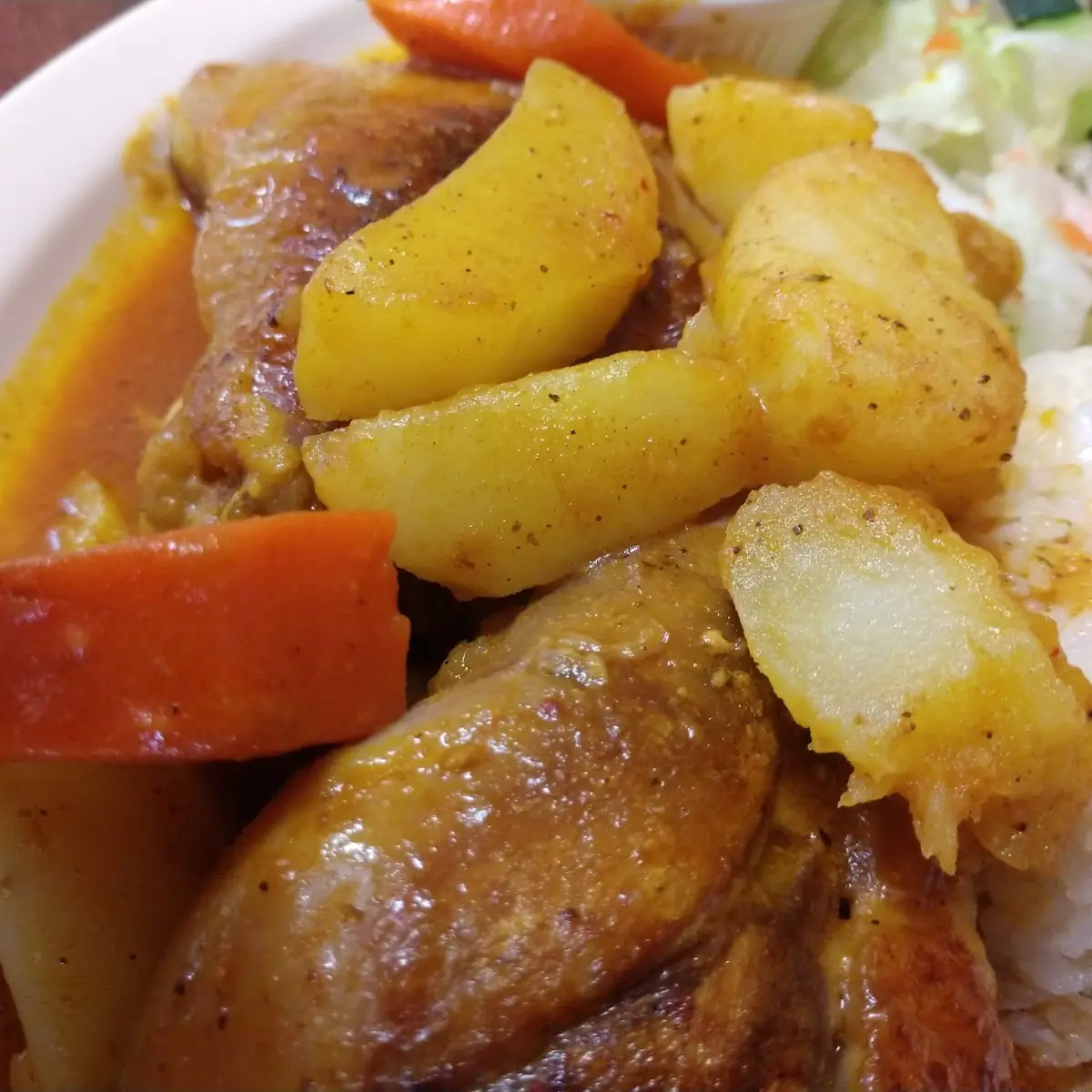 Pollo Guisado