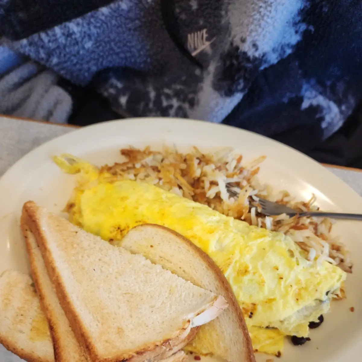 Omelet with Hash Browns