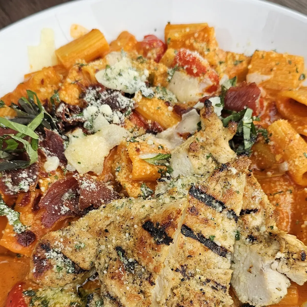 Pub Riggies with Grilled Chicken