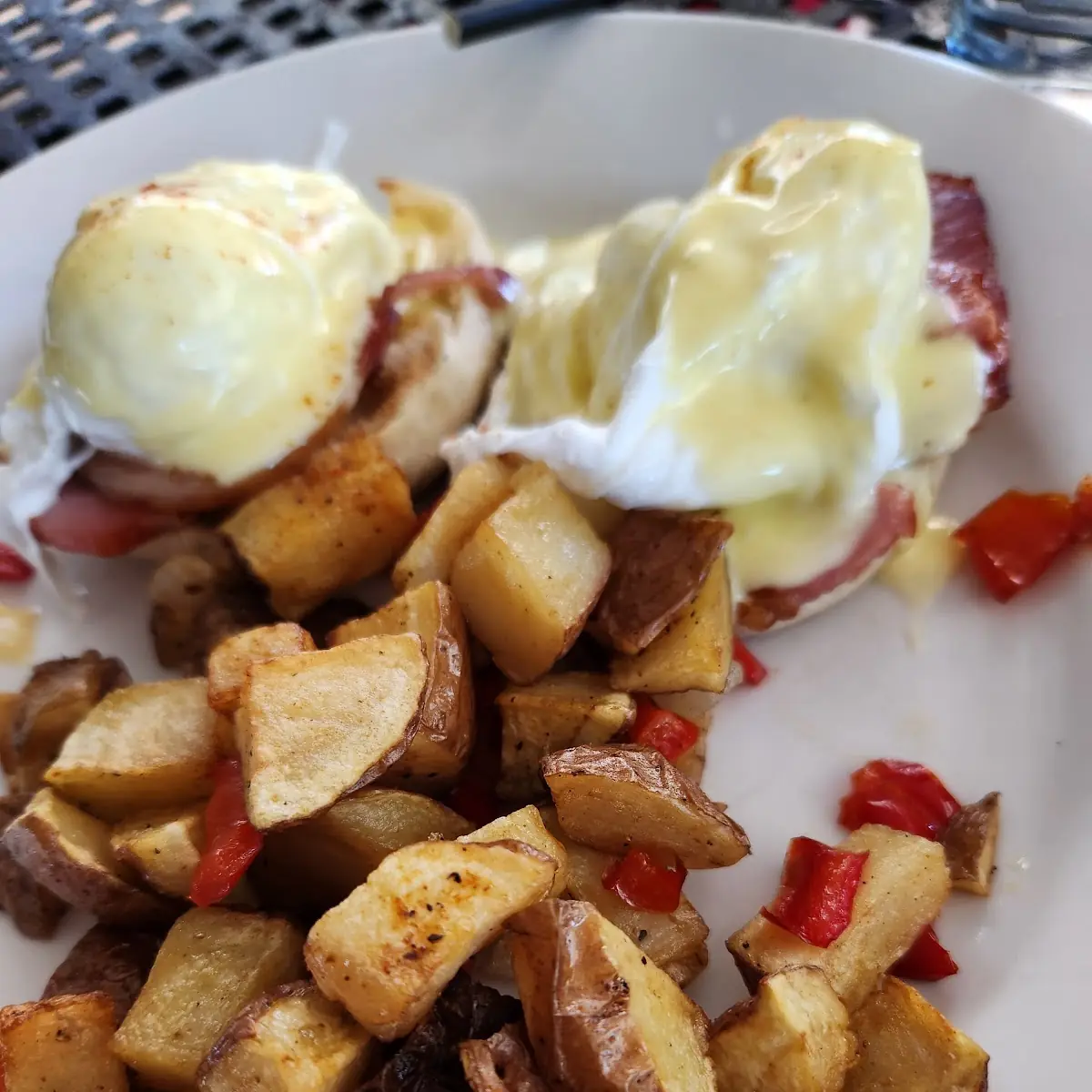 Tuscan Eggs Benedict