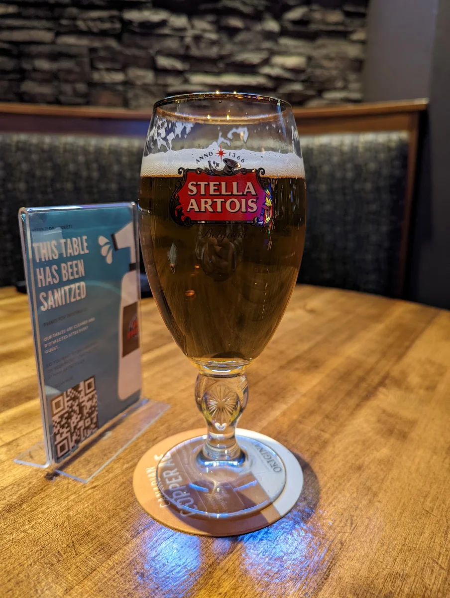 Beer, Hat Tricks Sports Bar and Grill
