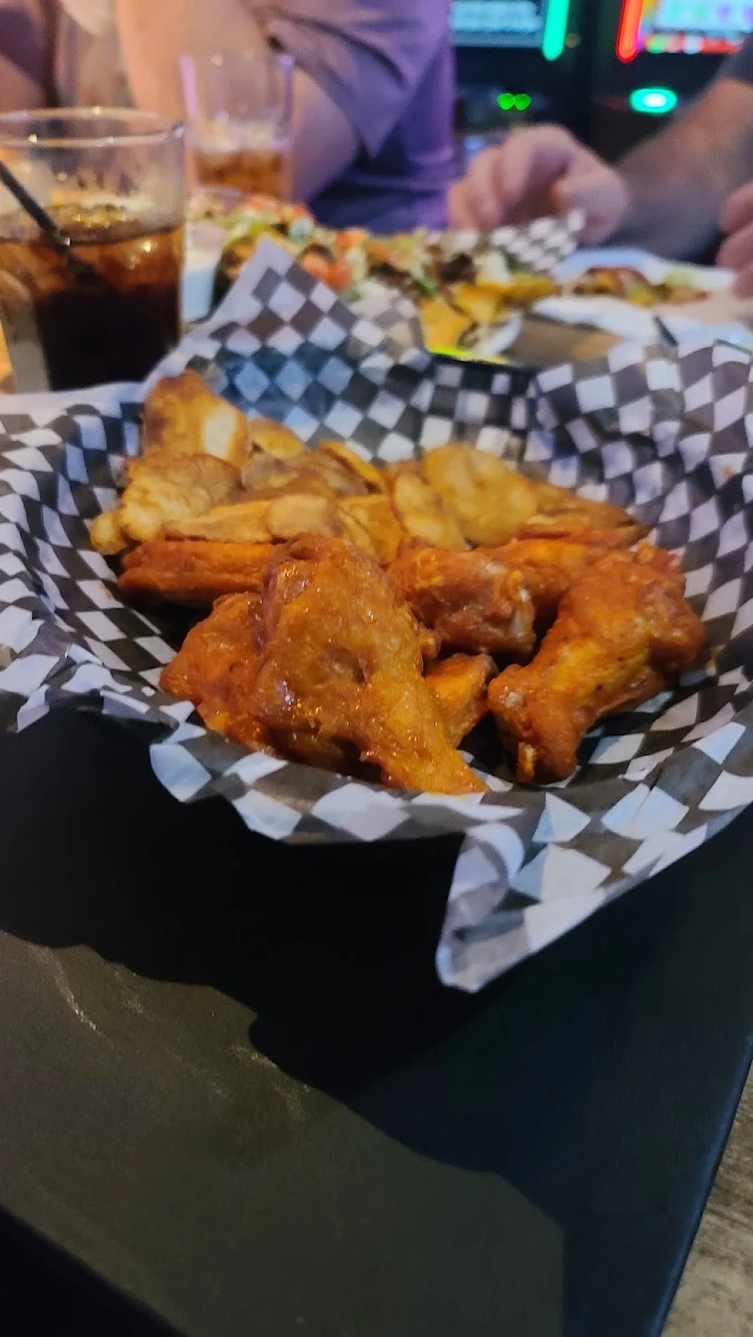 Highlights, Hat Tricks Sports Bar and Grill