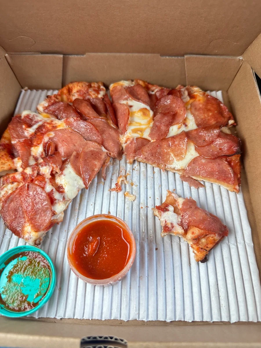 Highlights, Tom's House Of Pizza