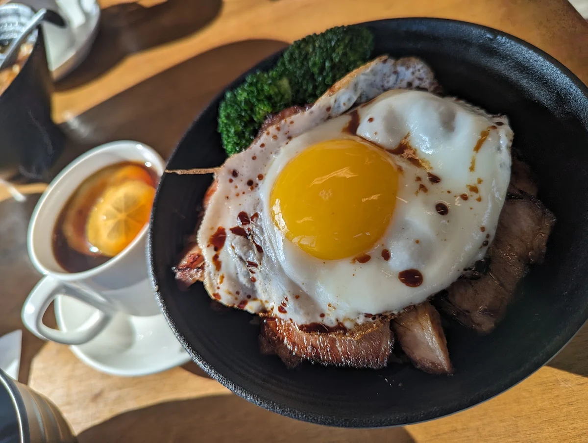 Homemade BBQ Pork on Rice with Sunnysideup Egg Vegetables, Ho Yuen Cafe