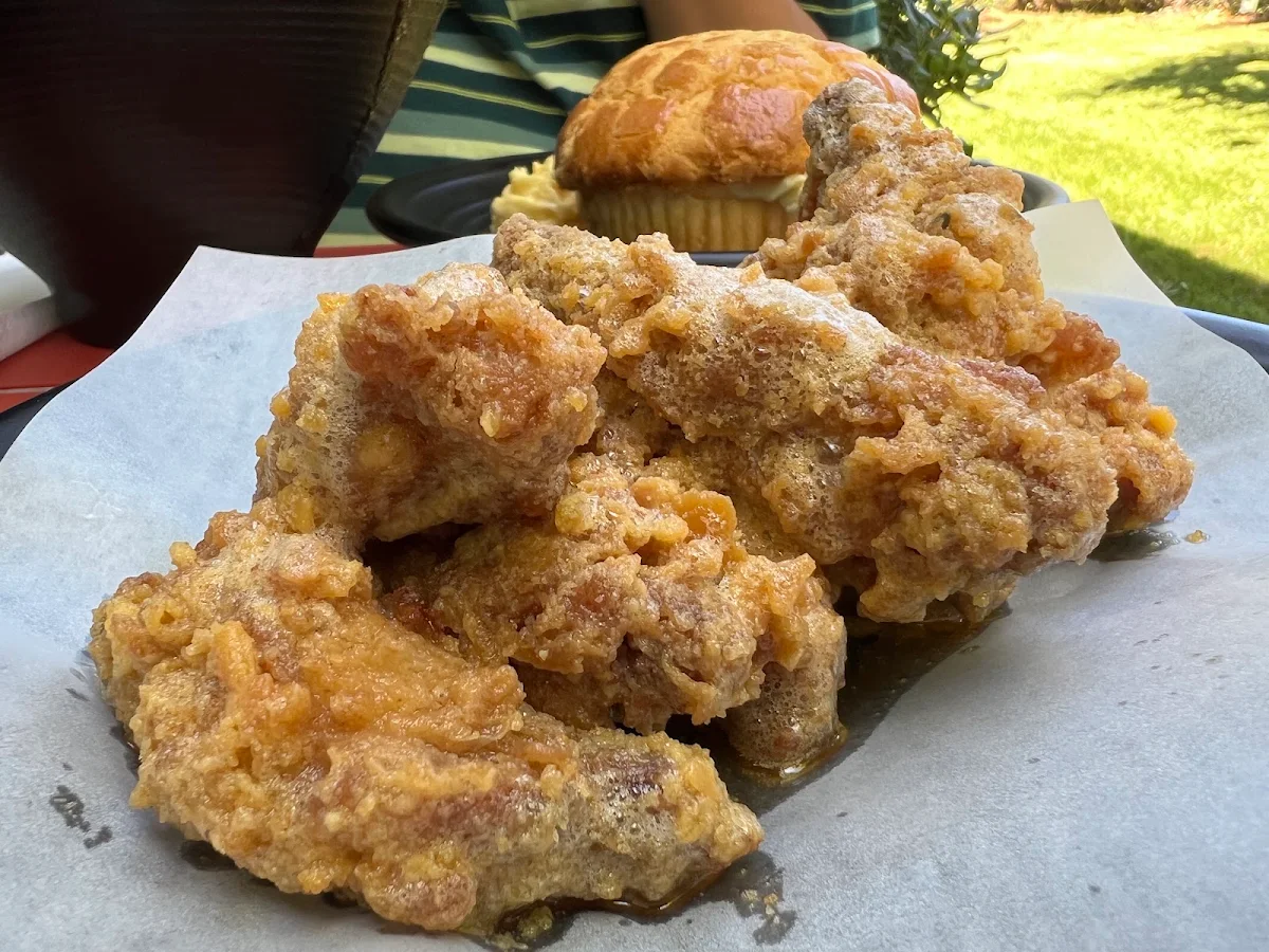Salted Duck Egg Chicken Wings, Ho Yuen Cafe