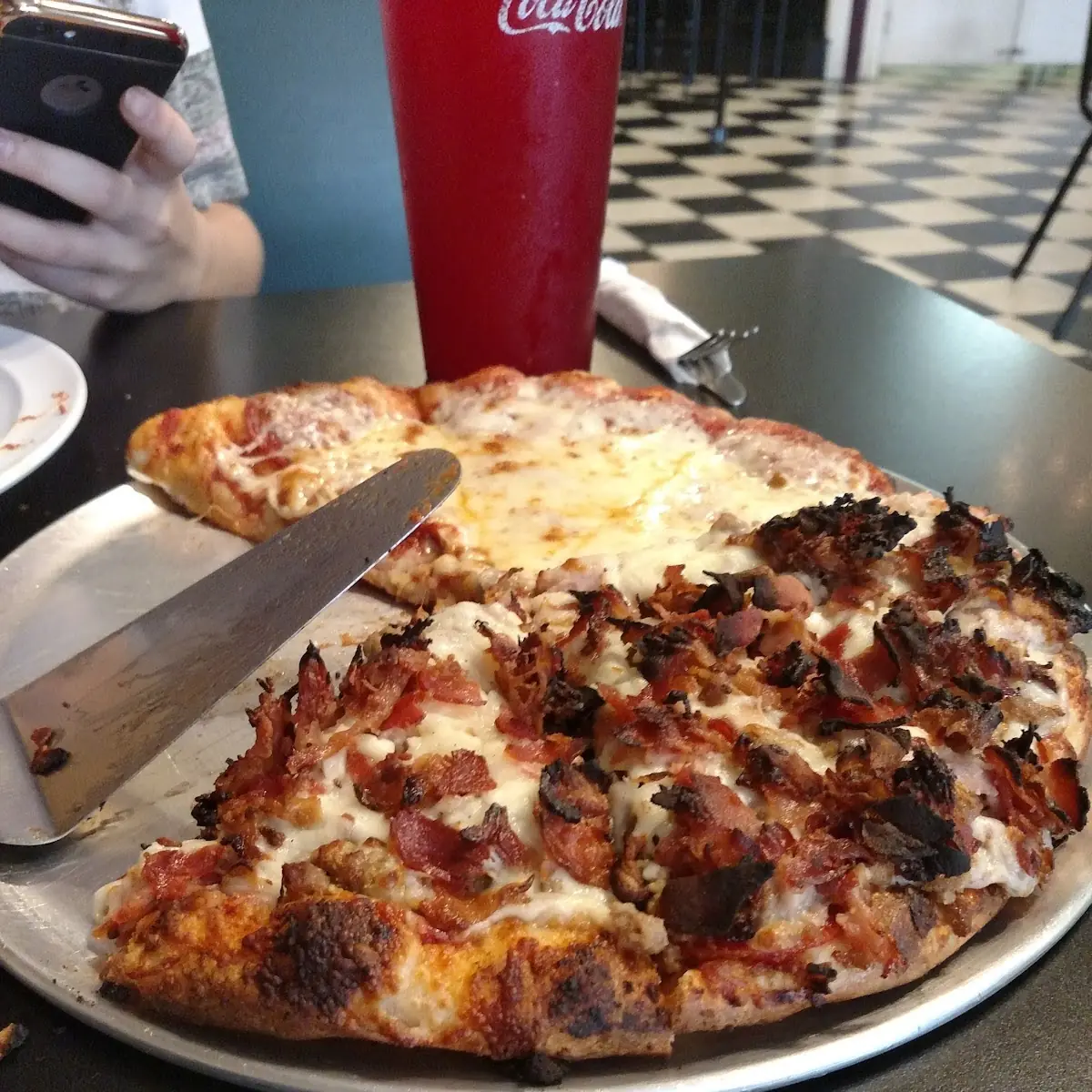 Chicken Bacon Ranch Pizza (16 Inch)