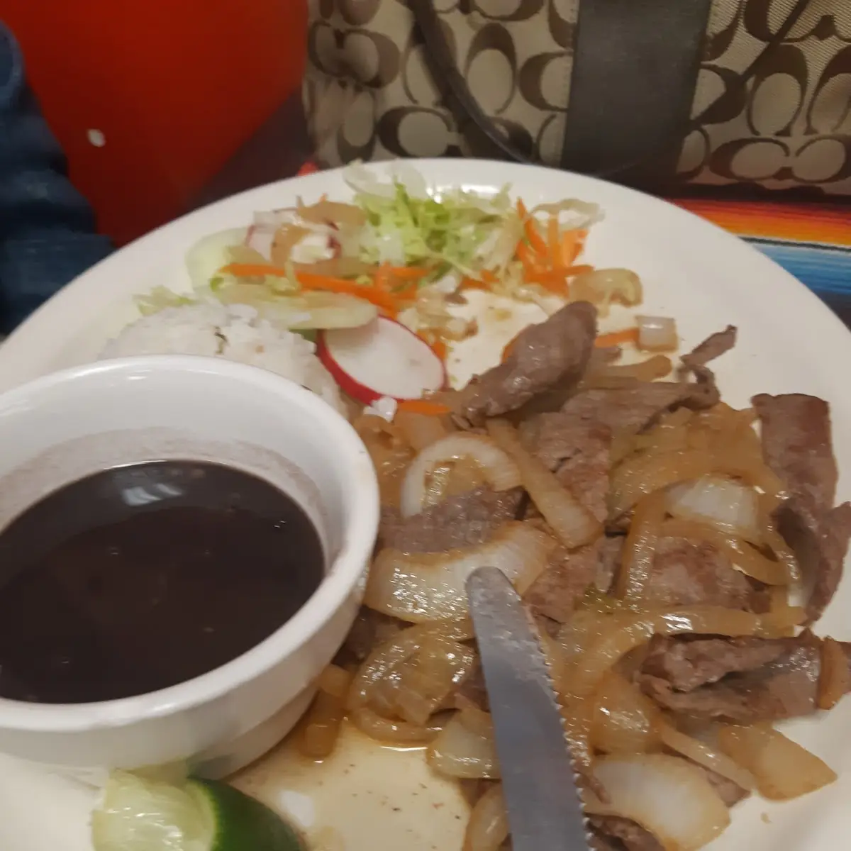 Bistec Encebollado