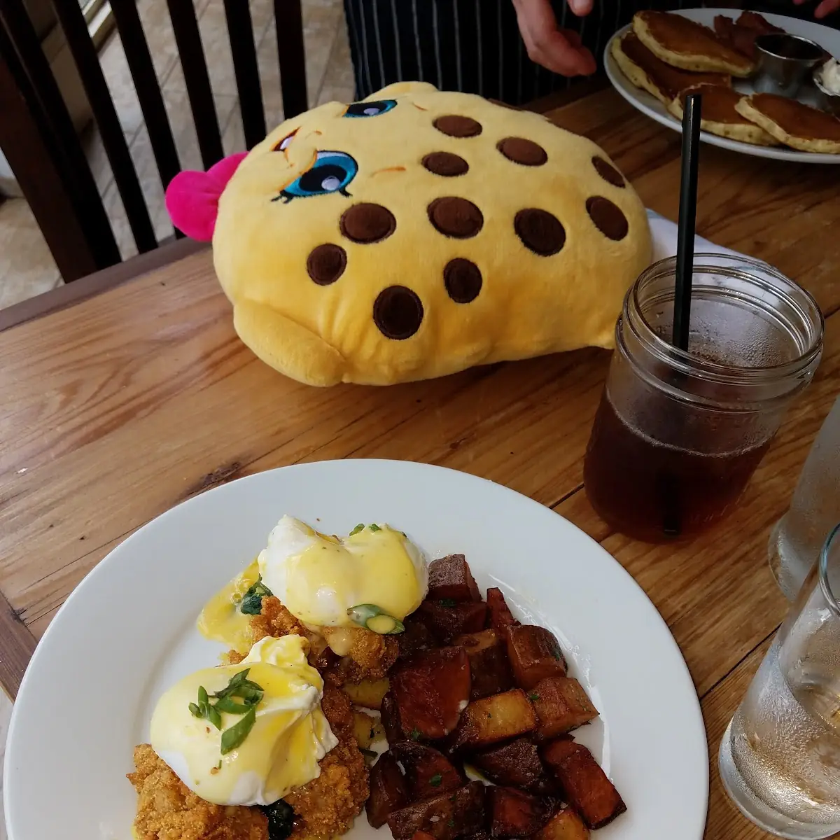 Chef Lennon's Fried Oyster Eggs Benedict