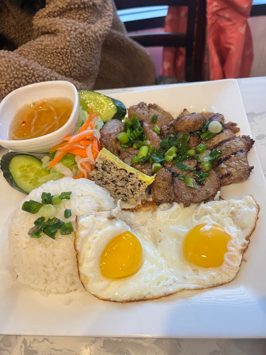 Grilled Lemongrass Pork Chop & Fried Egg on Steamed Rice