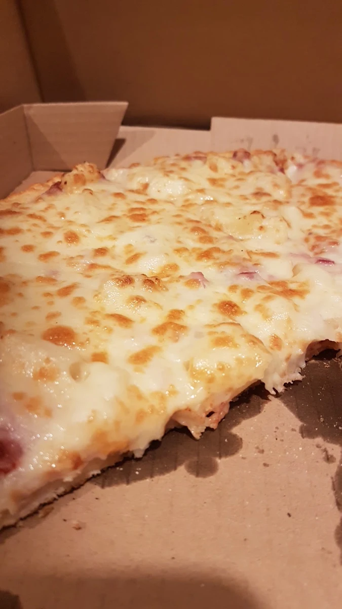 Highlights, Canadian Pizza& Fritou