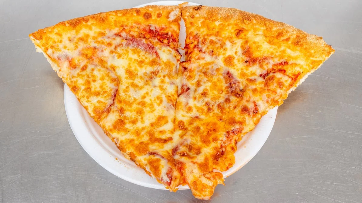 Highlights, Canadian Pizza& Fritou