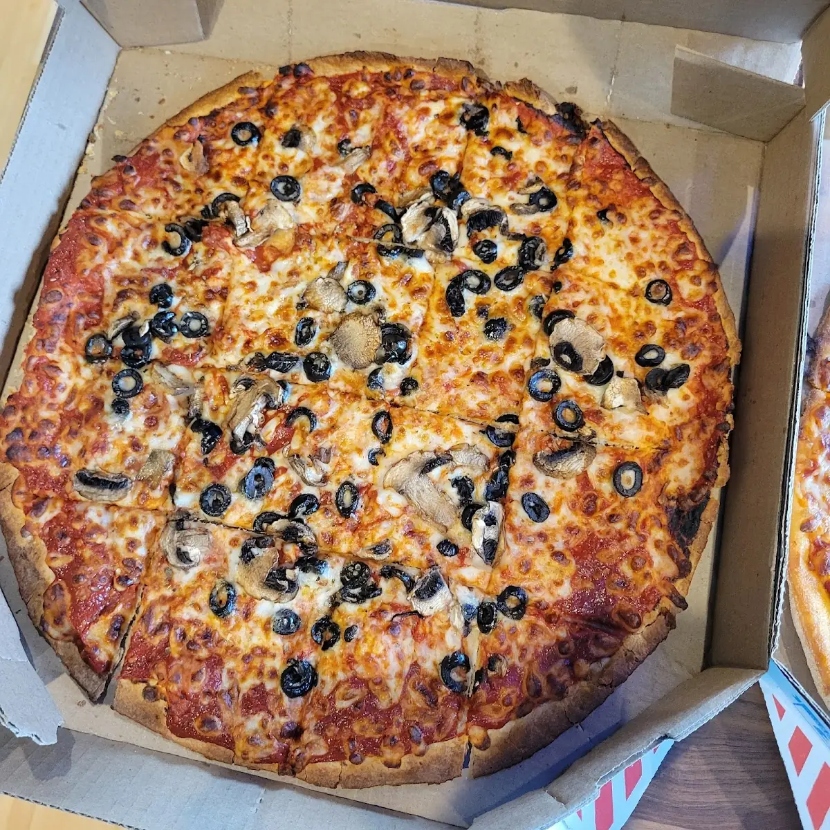 Olive and Mushroom Pizza