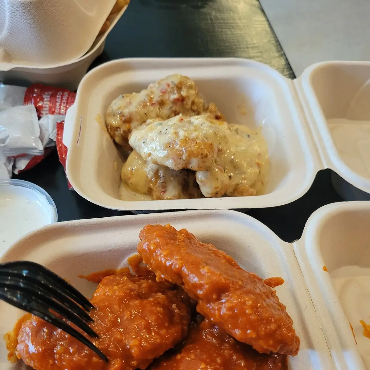 Spicy Garlic Boneless Wings