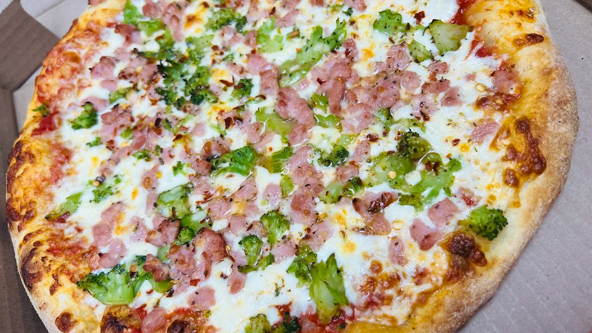 Bacon Broccoli Pizza, Pizza Pizza