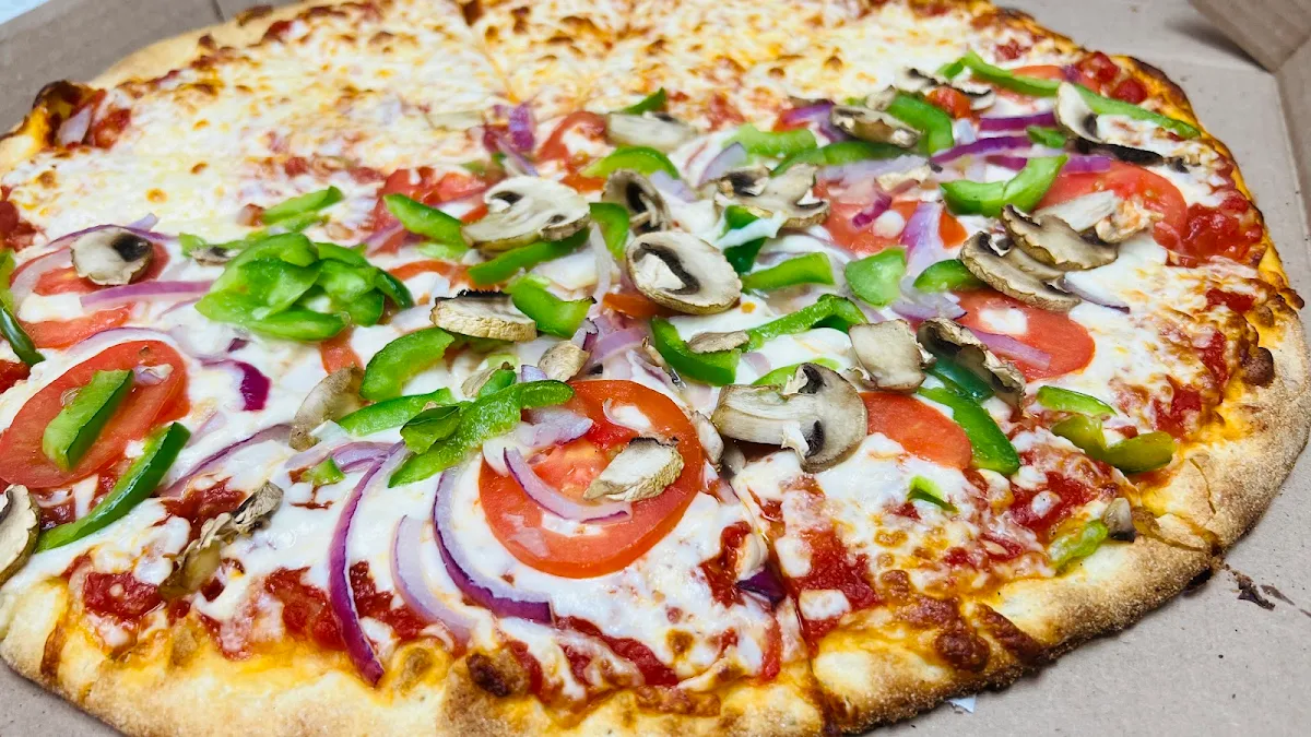 Half Cheese Half Veggie Pizza, Pizza Pizza
