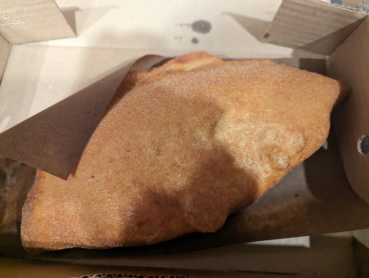 Pepperoni Panzerotti, Pizza Pizza