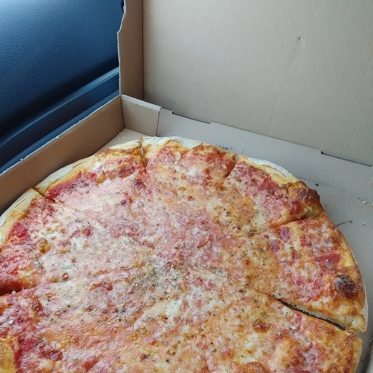 Cheese Pizza 14 8 Slices