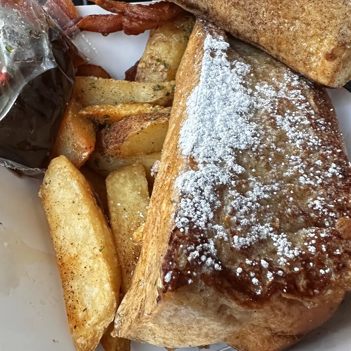 Seasoned Potatoes and Crispy Bacon