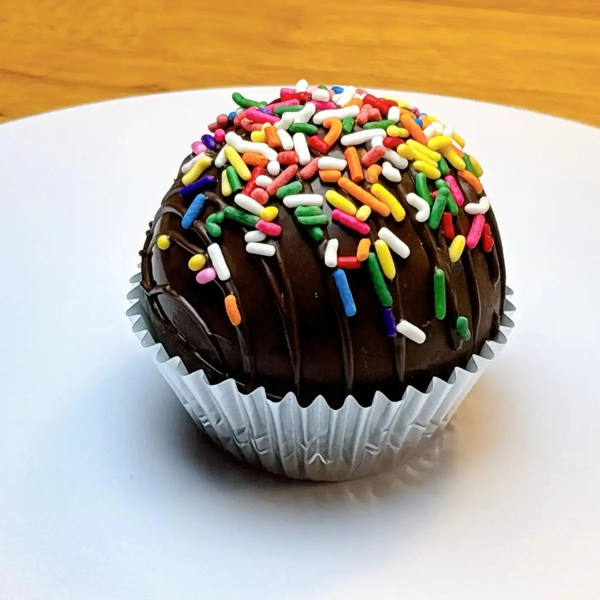 Chocolate Vanilla Cake Pop w Sprinkles