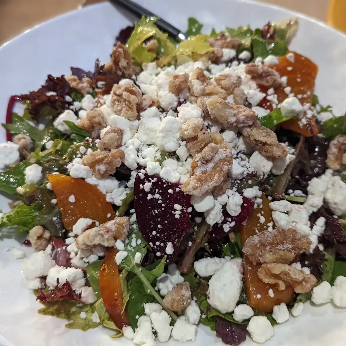 Beet Salad with Goat Cheese and Walnuts