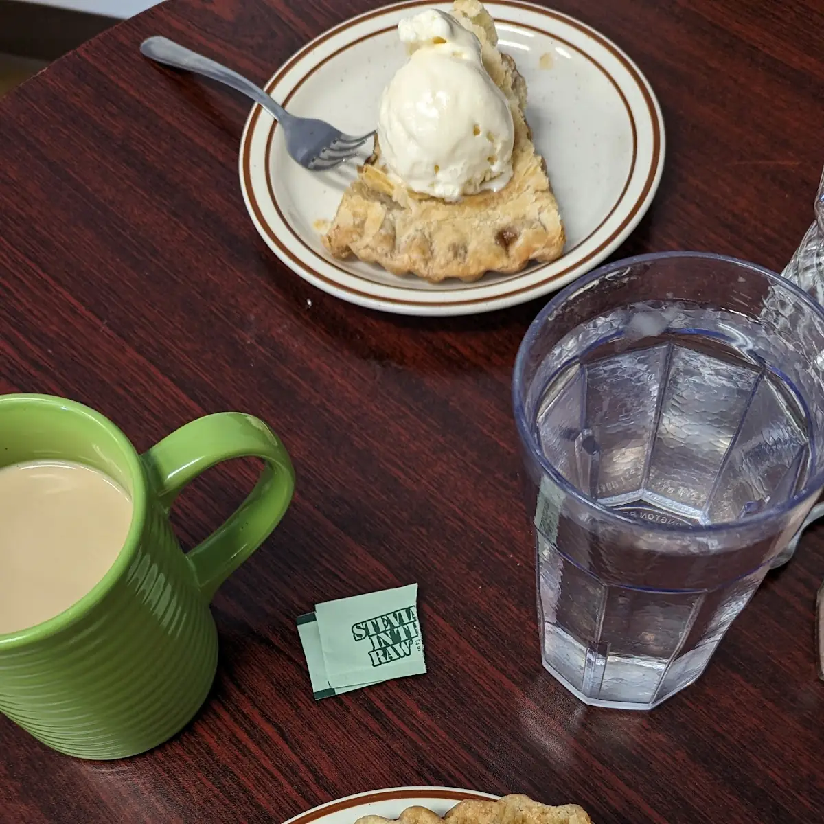 Apple Pie with Ice Cream