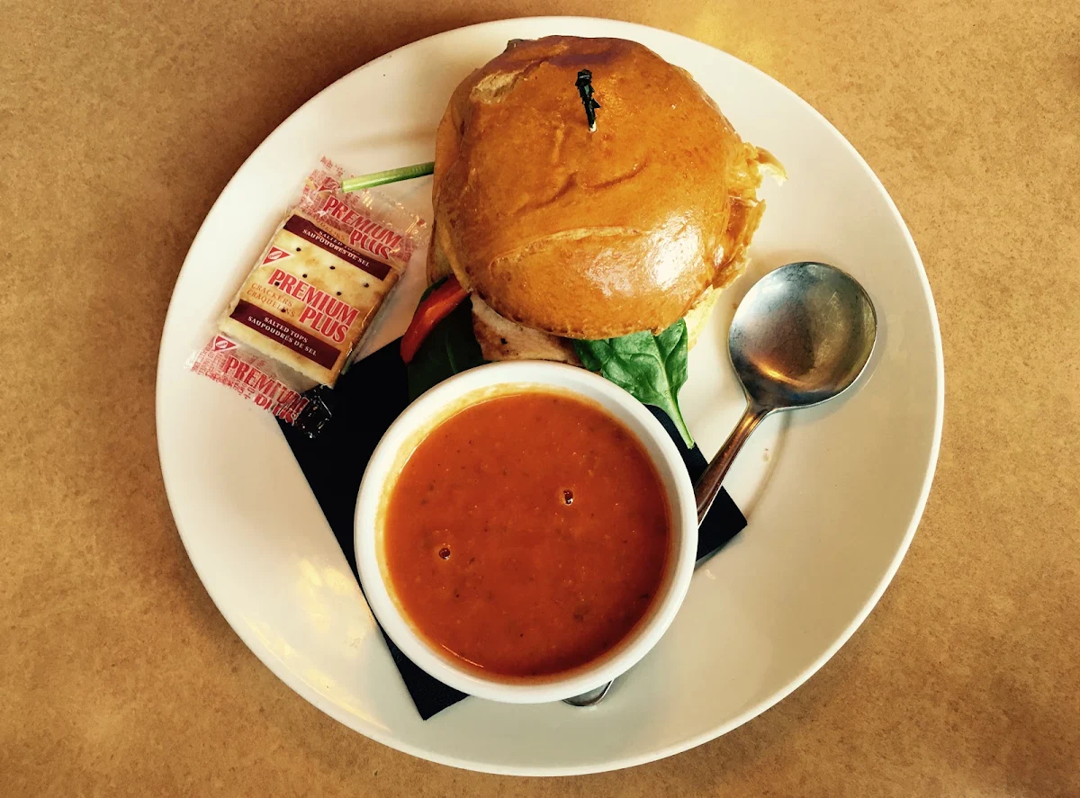 Salmon Burger, Jackson's Hole & Grill