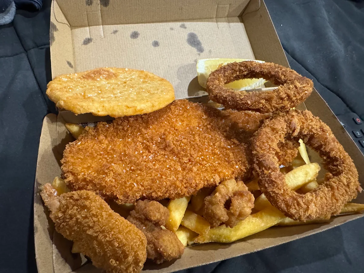 Fisherman Basket, Third Eye Grill