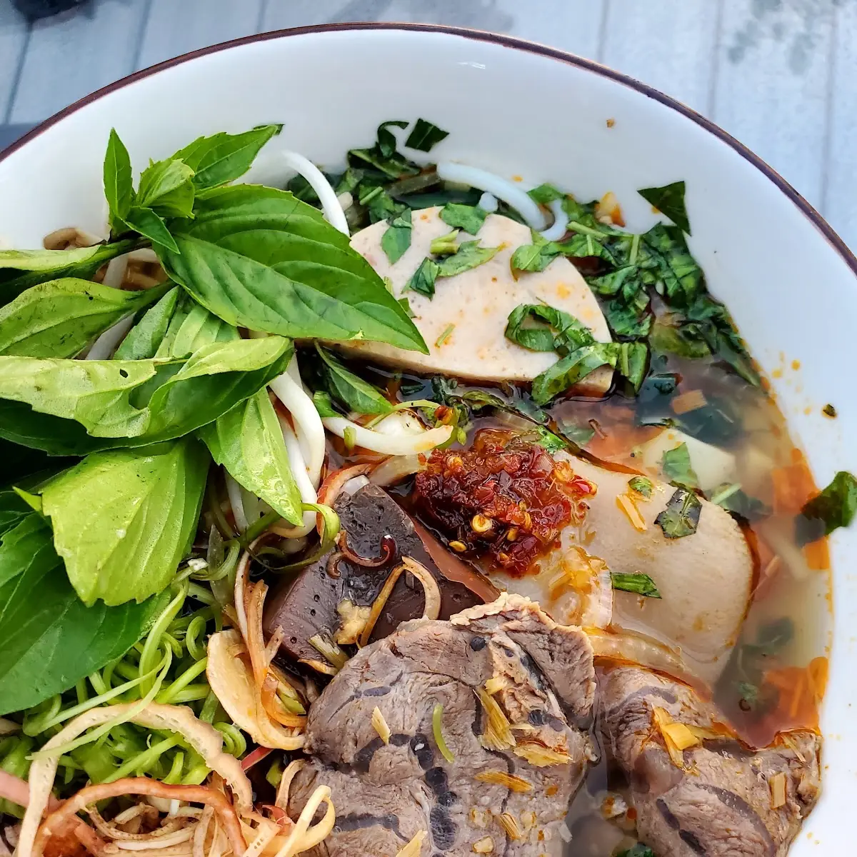 Vietnamese Hot Spicy Beef Noodle Soup