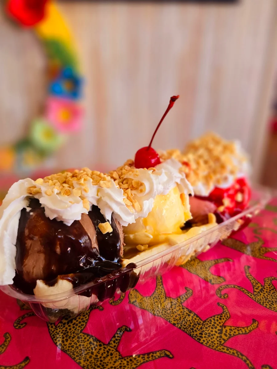 Traditional Banana Split